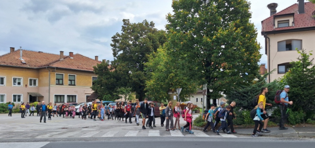 [Mladi planinci na poti na Bo - 2025]